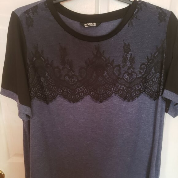 BloomChick Top - Picture 2 of 6